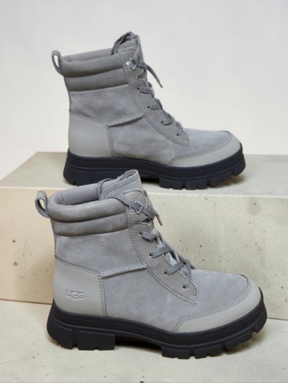 UGG W Ashton Weathered Lace Up COBBLE GREY Womens Boots Size-9
